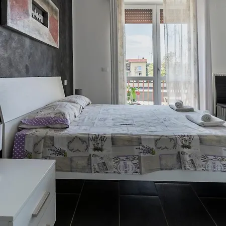 Red & Blu Holiday home Desenzano del Garda