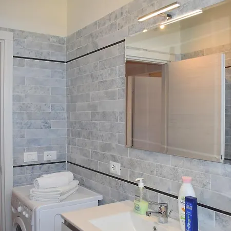 Red & Blu * דסנזאנו דל גארדה