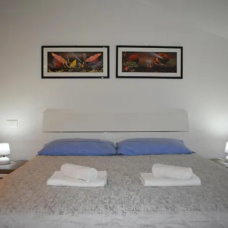 Red & Blu Holiday home