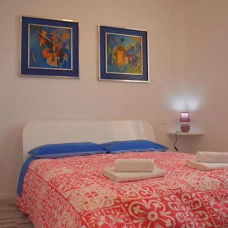 Holiday home Red & Blu *
